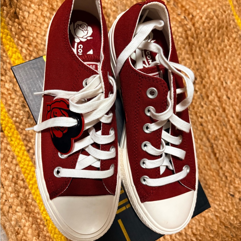 Converse Women’s Low Top Canvas Sneakers - Burgundy